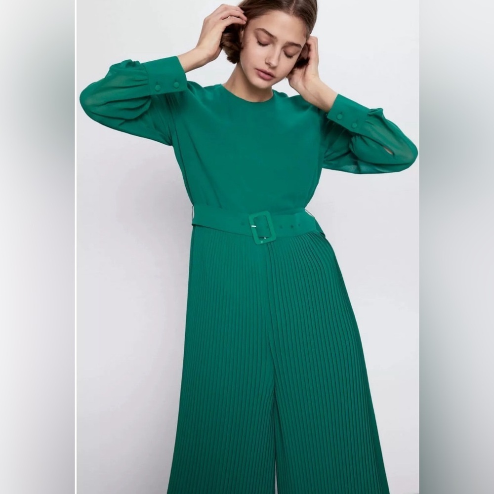 Zara Emerald Green Long-Sleeve Pleated Jumpsuit with Belt - Picture 3 of 12